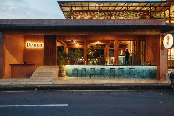 Donna Ubud: Jam Buka, Harga Cocktail, Perlu Reservasi?