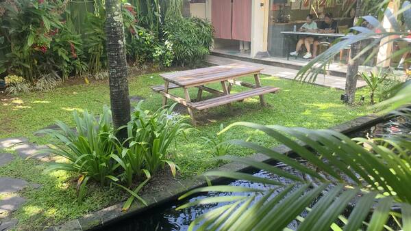 From Here Sanur Sudah Buka: Kafe Joglo Baru di Jl. Danau Poso