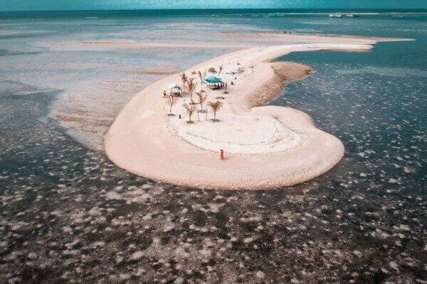 Gili Putih Sumberkima: Gundukan Pasir di Barat Pemuteran