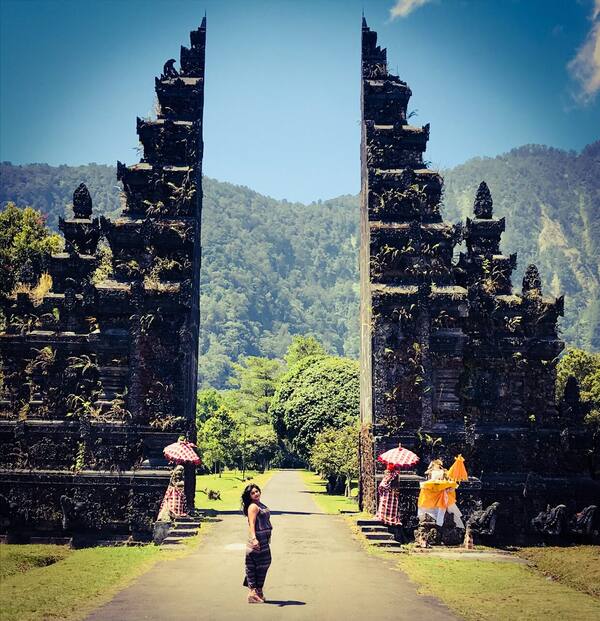 Handara Gate Bedugul: The Iconic Candi Bentar Photo Spot in the Highlands