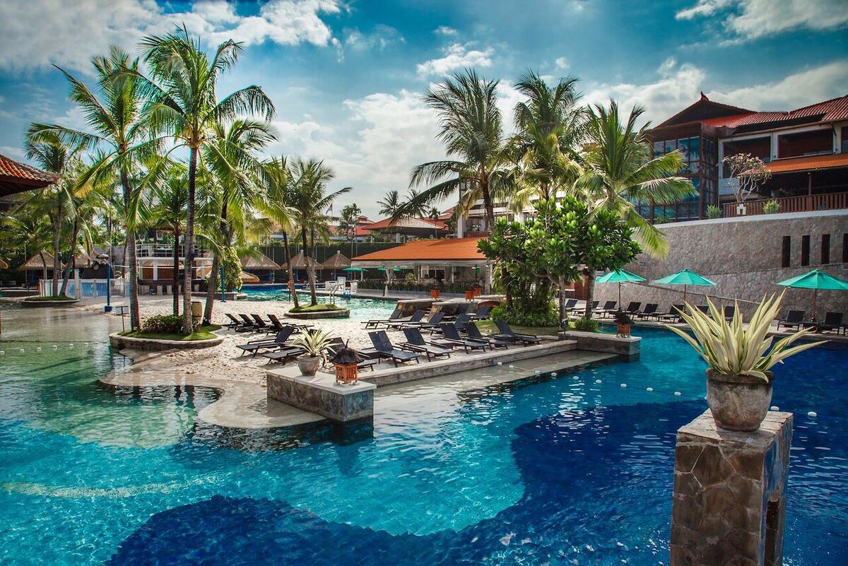 Hard Rock Hotel Bali, Kuta: Bali’s Biggest Free-Form Pool, Kids Clubs & Live Music — 2026 Stay Guide