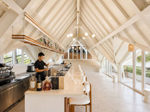 Heven & SIN Canggu: Rooftop Sunset Baru di Jalan Nelayan