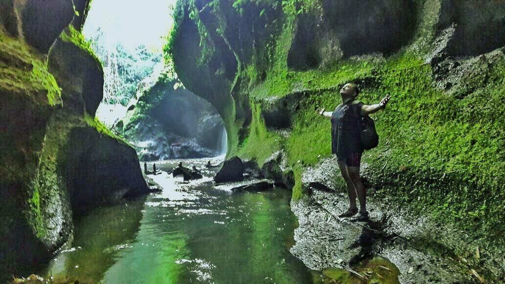 Hidden Green Canyon Undisan: Trekking to Mossy Cliffs & Tangkup Waterfall in Bangli