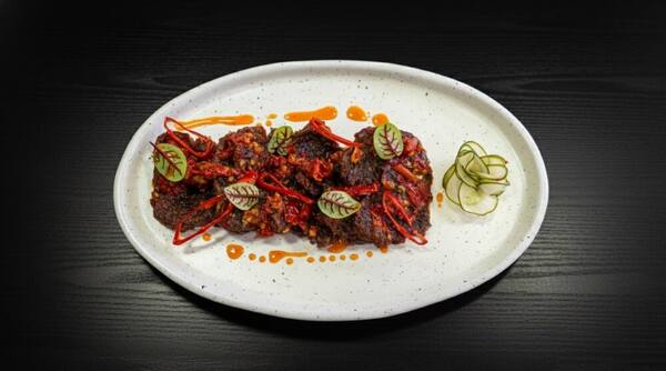 IBU KOTA Canggu: Sate, Rendang, Live Band, dan Berapa Habisnya