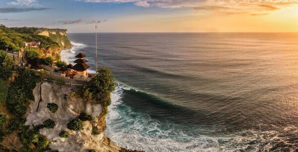 Itinerary Bali 7 Hari: Rute Lengkap Ubud–Uluwatu–Nusa Penida + Estimasi Biaya & Voucher Hotel