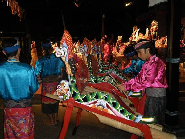 Jegog Suar Agung, Sangkaragung — Das riesige Bambus-Gamelan, das in Jembrana die Brust erzittern lässt