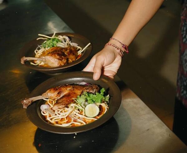 Juna Ubud: Menu Thai-India di Ujung Jalan Arjuna dan Harganya