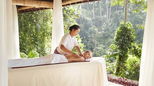 Kamandalu Ubud Resort: Pool Villa & Lembah Petanu untuk Staycation Berdua