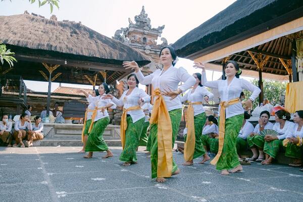 Kapan Waktu Terbaik ke Bali? Kalender Musim, Cuaca, Harga Hotel & Tips Voucher 2026
