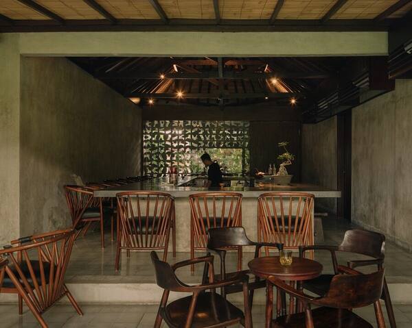Kawi Ubud: Bar 15 Kursi di Kedewatan, Perlu Booking?