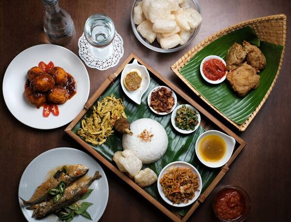 Kenapa Tagihan Restoran di Bali Ada ++? Pajak 10% dan Service Charge