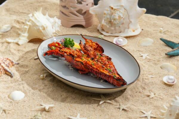 KISIK Seafood and Grill AYANA Jimbaran: Bakaran Segar di Pasir Kaki Tebing