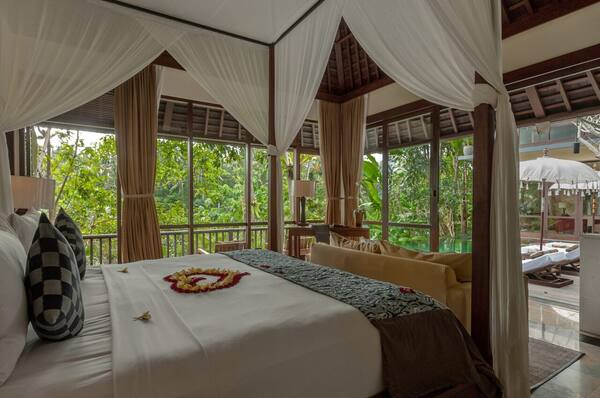 Komaneka at Bisma Ubud: Suite dan Vila Kolam Pribadi di Tebing Lembah Campuhan