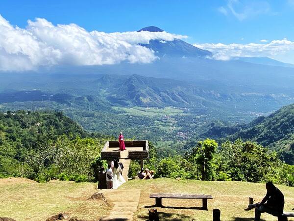Lahangan Sweet: Gerbang Langit dengan Panorama Gunung Agung