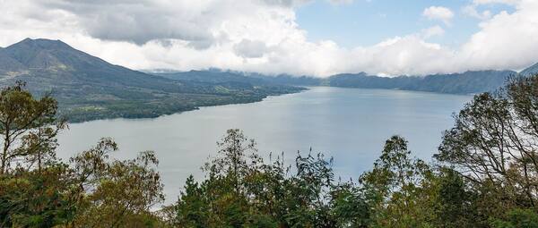 Lakeview Restaurant Penelokan: Makan Siang dengan Panorama Gunung Batur