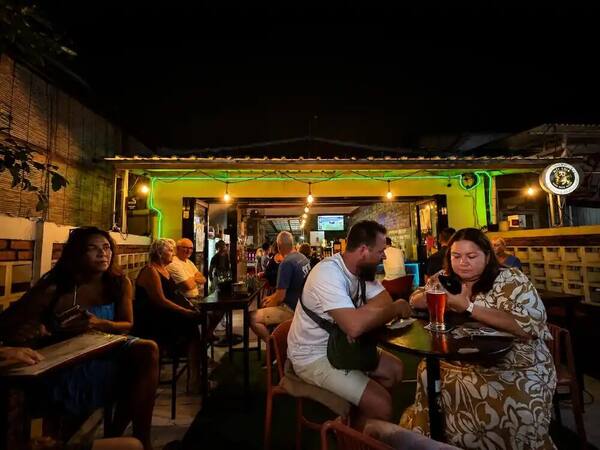 Lola's Sanur: Berapa Harga Bir Craft dan Buka Sampai Jam Berapa?