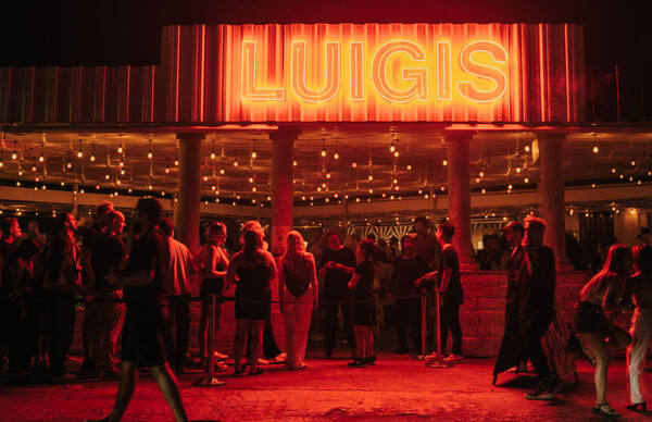 Luigi's Hot Pizza Canggu: Jam Ramai, Harga Minuman, Dress Code
