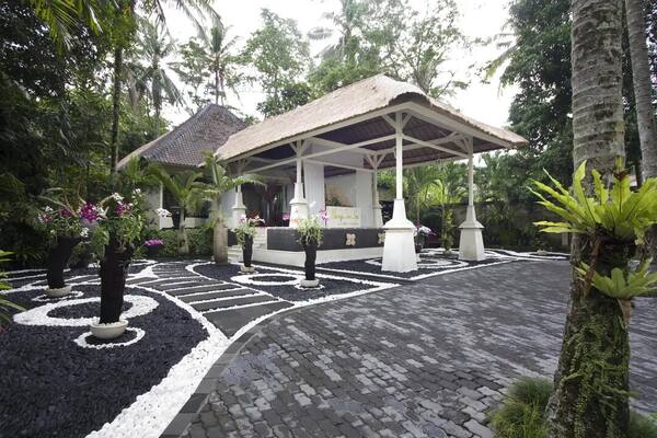 Mango Tree Spa Kedewatan: Pijat di Paviliun Bambu Tepi Lembah Ayung, Ubud