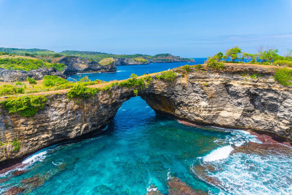 Manta Point Nusa Penida: Berenang Bareng Pari Manta Liar di Laut Bali