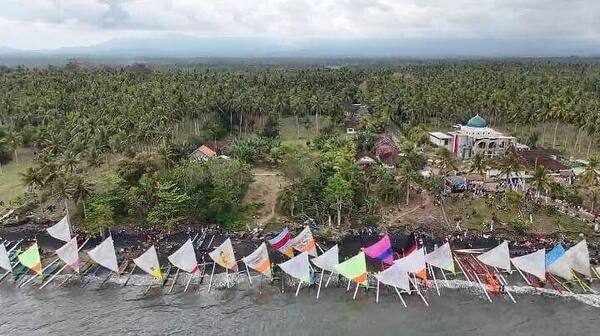 Masjid Pantai Bali di Cupel, Jembrana: Rute Sore dari Denpasar
