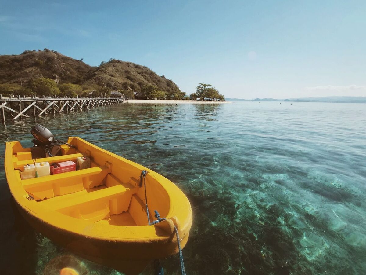 Staying on Nusa Penida & Nusa Lembongan 2026: Choosing Your Area, Fast Boats, Scooter Rental & How to Save With Hotel Vouchers