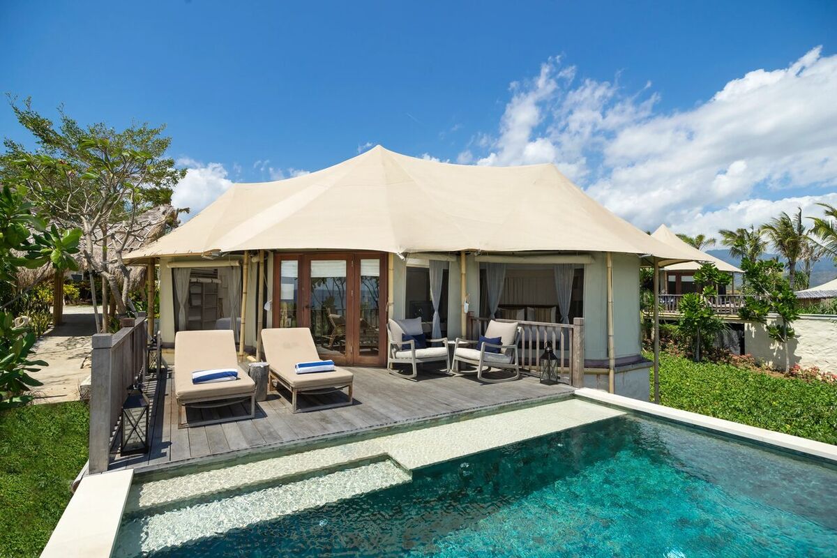 Menjangan Dynasty Resort: Safari-Tent Glamping on Banyuwedang Bay