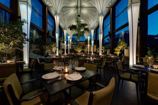 Merah Putih Seminyak: Fine Dining Indonesia Modern di Bawah Arsitektur Megah