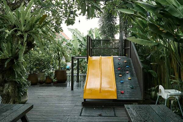 Milk & Madu Canggu: Kafe Ramah Keluarga dengan Pizza Wood-Fired