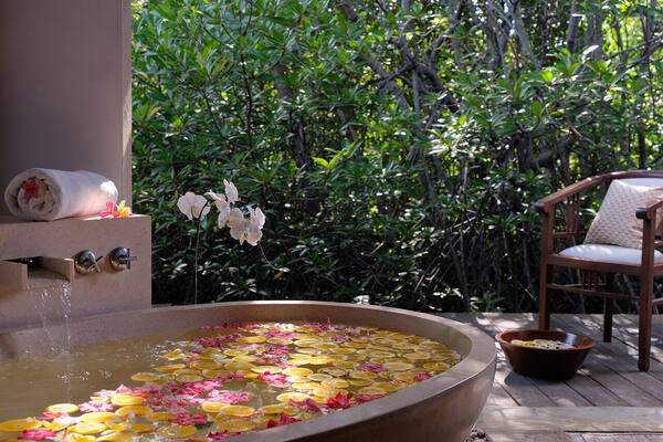 Mimpi Resort Menjangan: Vila dengan Kolam Air Panas Pribadi