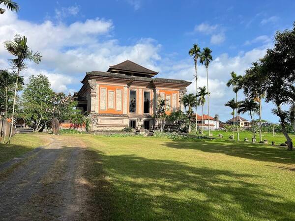 Museum Rudana Peliatan: Museum Seni Ubud yang Selalu Kamu Lewati