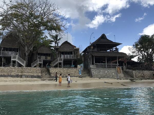 Mushroom Bay Nusa Lembongan: Teluk Paling Tenang untuk Berenang Bersama Keluarga
