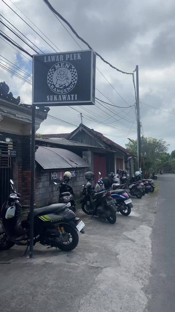 Nasi Lawar Men Rangeng Sukawati: Menu, Harga, Jam Datang