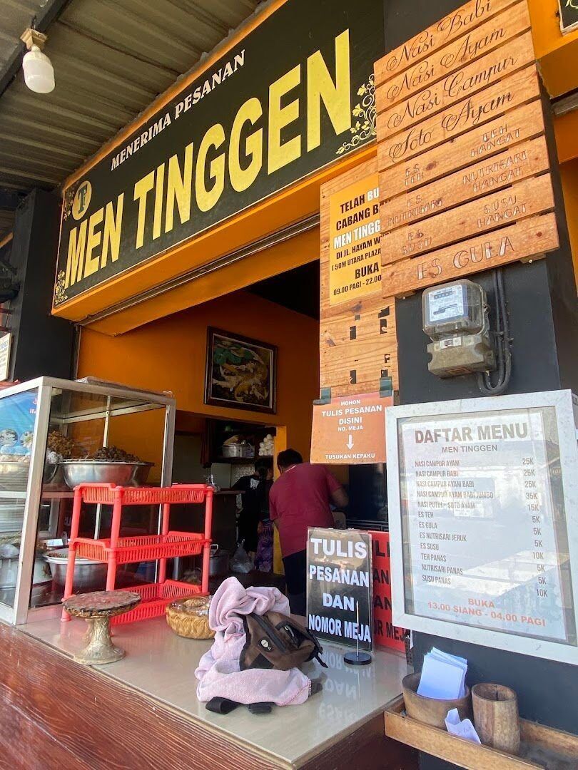 Nasi Lawar Men Tingen, Sanur: Late-Night Warung Since the 1970s