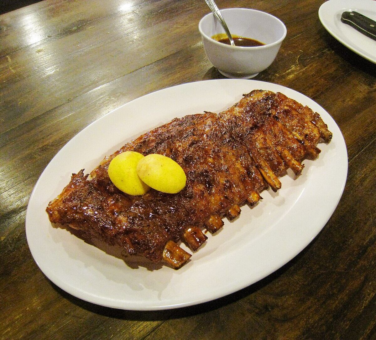 Naughty Nuri's Warung Ubud: Legendary BBQ Pork Ribs & Iconic Martinis