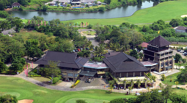New Kuta Golf Pecatu: Main Golf di Tepi Tebing Uluwatu Menghadap Samudra Hindia