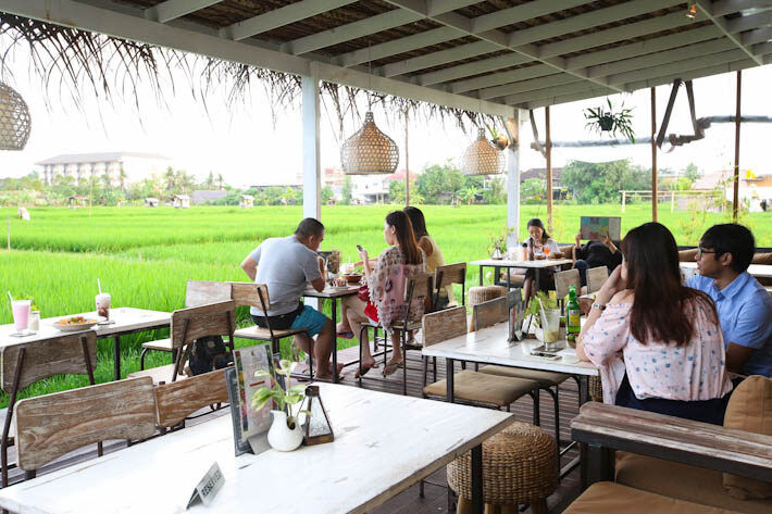 Nook Bali, Umalas: Relaxed Breakfasts and Meals with Green Rice-Field Views