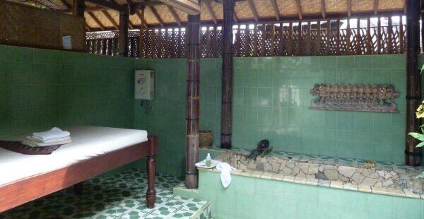 Nur Salon Ubud: Authentic Balinese Massage in a Heritage Garden