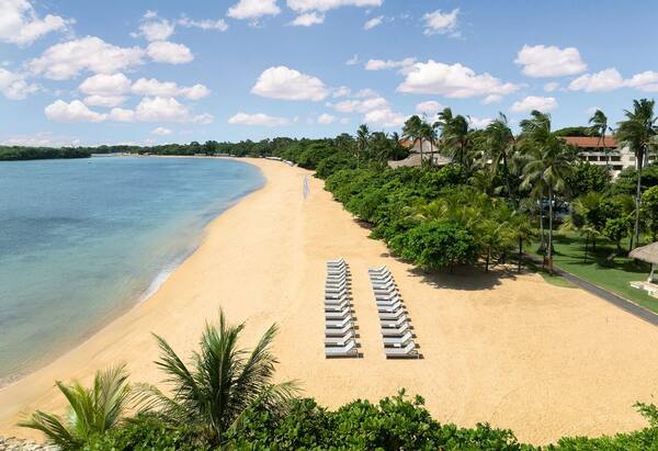 Nusa Dua Beach Hotel & Spa: Resor Klasik yang Ramah Keluarga