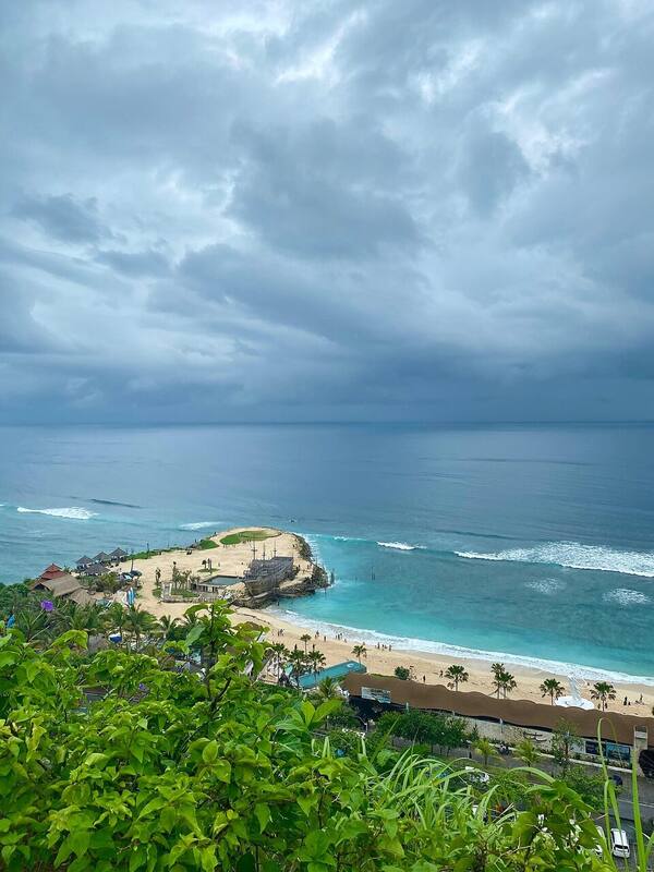 Palmilla Bali Beach Club: Beach Club Pantai Melasti dengan Tiket Masuk Paling Ramah