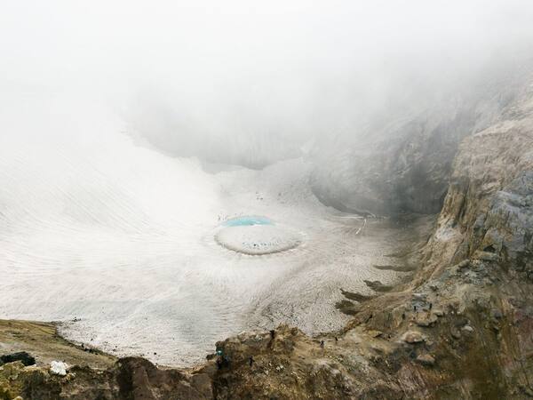 Panduan Pemandian Air Panas Bali 2026: 8 Hot Spring Nyata, Tiket, Jam Buka & Cara Menggabungkannya dengan Menginap