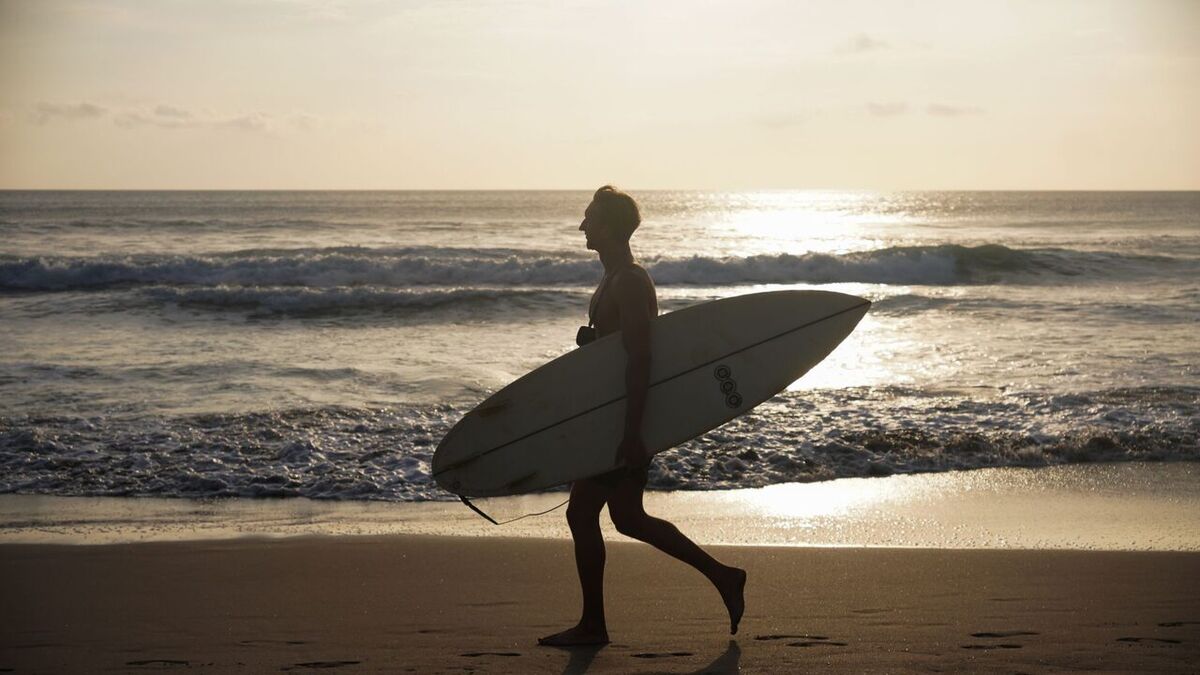 Canggu Travel Guide 2026: Beach Clubs, Cafes, Surf & How to Save with Hotel Vouchers