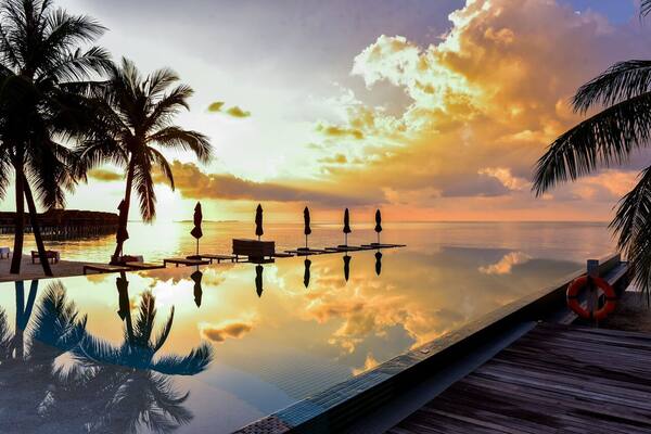Panduan Wisata Canggu 2026: Pantai, Kafe, Beach Club & Cara Hemat dengan Voucher Hotel