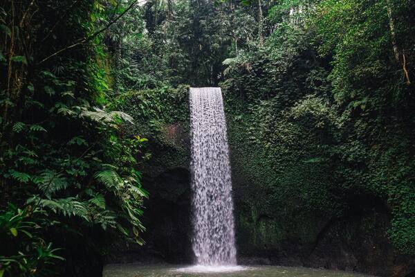 Panduan Wisata Tabanan 2026: Rute 2 Hari, Biaya & Tips Menginap Hemat