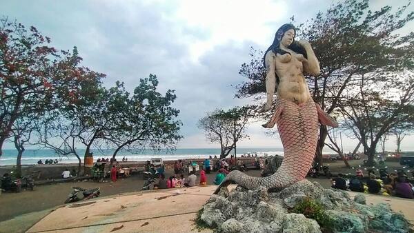 Pantai Delod Berawah, Jembrana: Black Sand, a Seawater Pool and Crowd-Free Sunsets