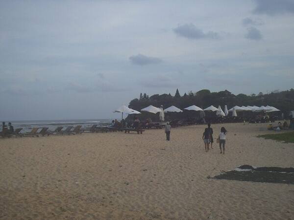 Pantai Geger: A Calm White-Sand Beach with a Temple near Nusa Dua