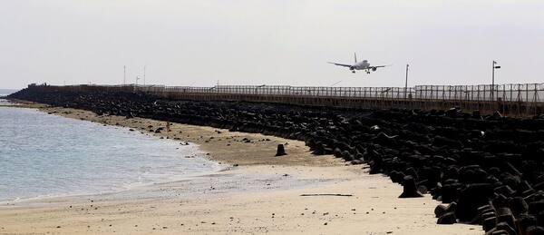Pantai Kelan, Tuban: Watch Planes Land While You Eat Grilled Seafood