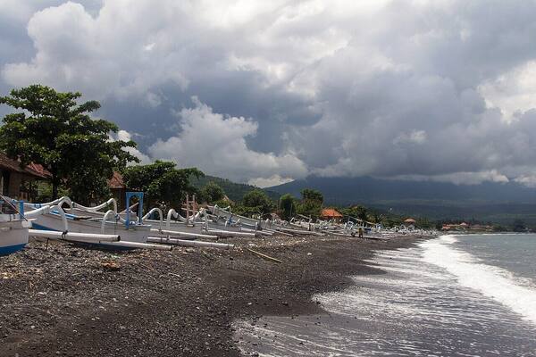Pantai Lipah, Amed: Taman Karang Dangkal yang Jauh Lebih Sepi dari Jemeluk