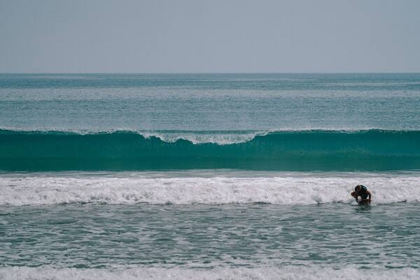 Pantai Terbaik di Bali 2026: 15 Pantai untuk Berenang, Surfing, Snorkeling & Sunset per Tujuan