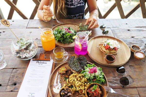 Peloton Supershop Canggu: Vegan Cafe, Bike Workshop and Garden in One