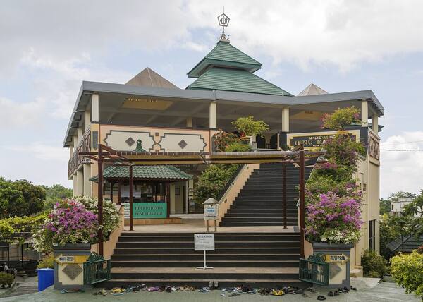 Puja Mandala Nusa Dua: Lima Rumah Ibadah dalam Satu Halaman, Gratis dan Cukup 45 Menit